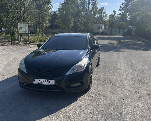 Черный Хендай Грандер, объемом двигателя 3 л и пробегом 192 тыс. км за 10400 $, фото 1 на Automoto.ua