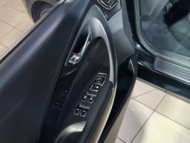 Чорний Хендай Грандер, об'ємом двигуна 3 л та пробігом 3 тис. км за 11000 $, фото 9 на Automoto.ua