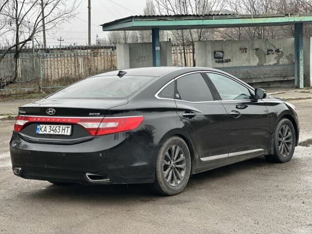 Чорний Хендай Грандер, об'ємом двигуна 3 л та пробігом 260 тис. км за 7777 $, фото 3 на Automoto.ua