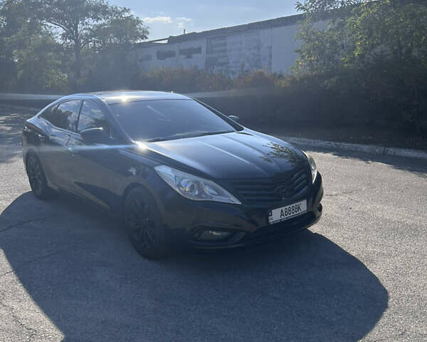 Черный Хендай Грандер, объемом двигателя 3 л и пробегом 192 тыс. км за 10400 $, фото 2 на Automoto.ua