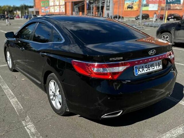 Чорний Хендай Грандер, об'ємом двигуна 3 л та пробігом 253 тис. км за 11500 $, фото 9 на Automoto.ua