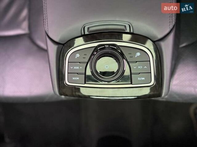 Черный Хендай Грандер, объемом двигателя 2.36 л и пробегом 305 тыс. км за 10490 $, фото 27 на Automoto.ua