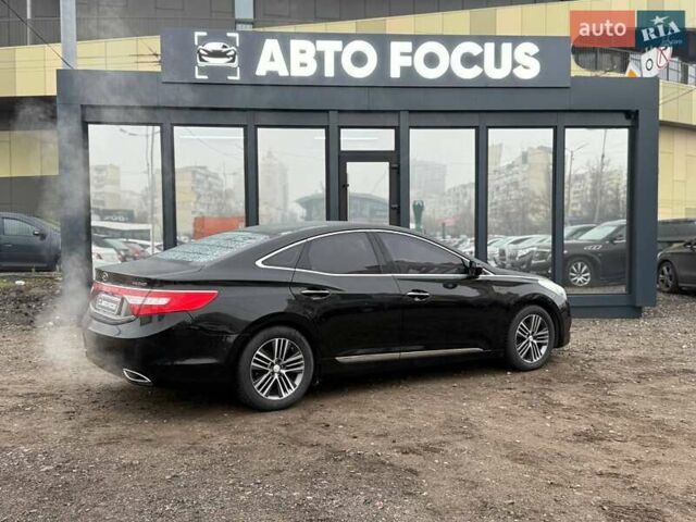 Черный Хендай Грандер, объемом двигателя 2.36 л и пробегом 305 тыс. км за 10490 $, фото 5 на Automoto.ua