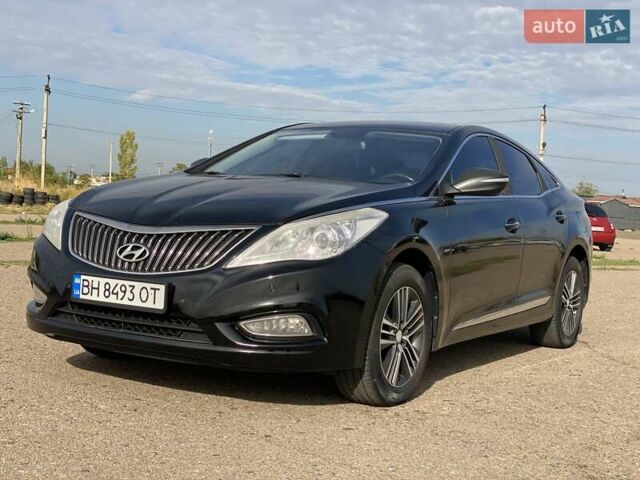 Чорний Хендай Грандер, об'ємом двигуна 3 л та пробігом 267 тис. км за 10500 $, фото 1 на Automoto.ua