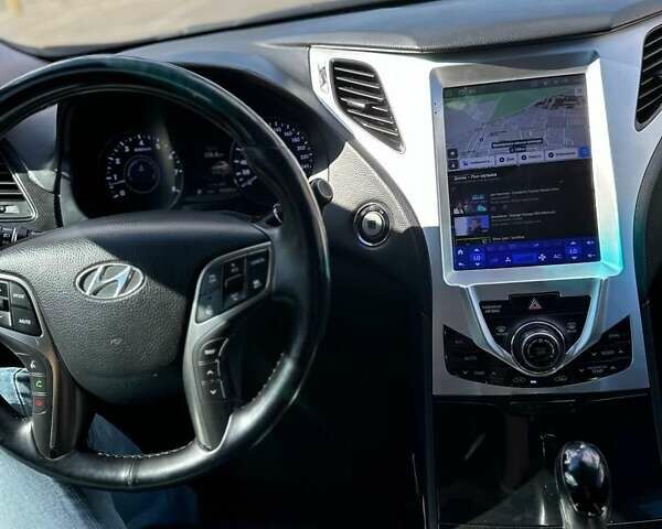 Чорний Хендай Грандер, об'ємом двигуна 3 л та пробігом 253 тис. км за 11500 $, фото 12 на Automoto.ua