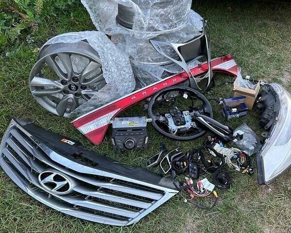 Чорний Хендай Грандер, об'ємом двигуна 3 л та пробігом 253 тис. км за 11500 $, фото 19 на Automoto.ua