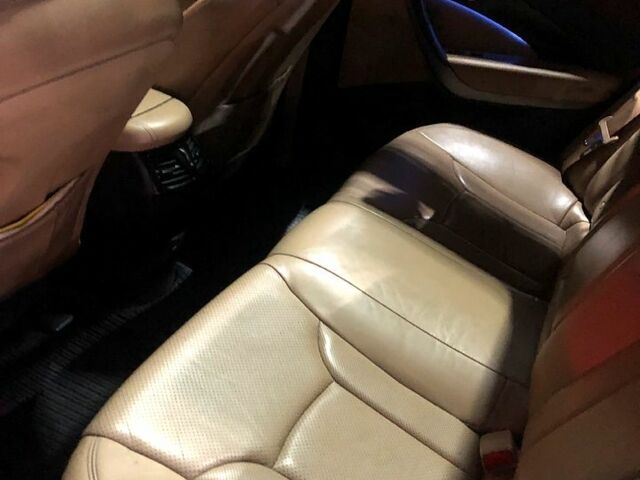 Чорний Хендай Грандер, об'ємом двигуна 3 л та пробігом 350 тис. км за 12000 $, фото 6 на Automoto.ua