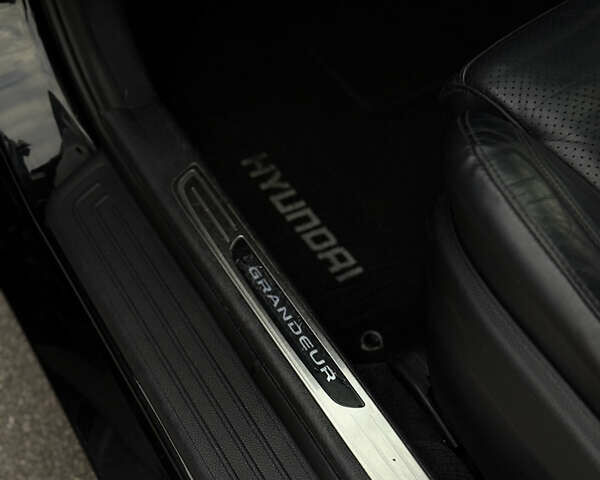 Черный Хендай Грандер, объемом двигателя 2.2 л и пробегом 315 тыс. км за 13300 $, фото 14 на Automoto.ua