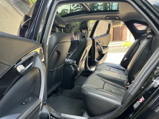 Черный Хендай Грандер, объемом двигателя 3 л и пробегом 240 тыс. км за 12400 $, фото 22 на Automoto.ua