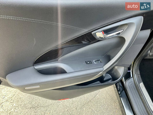 Черный Хендай Грандер, объемом двигателя 3 л и пробегом 190 тыс. км за 12300 $, фото 11 на Automoto.ua