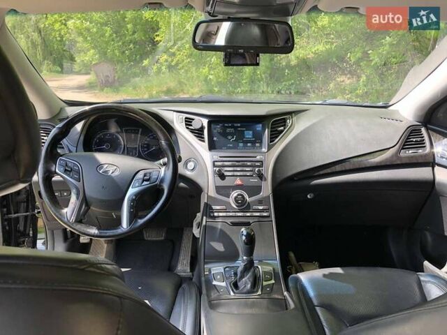 Черный Хендай Грандер, объемом двигателя 3 л и пробегом 202 тыс. км за 12999 $, фото 14 на Automoto.ua