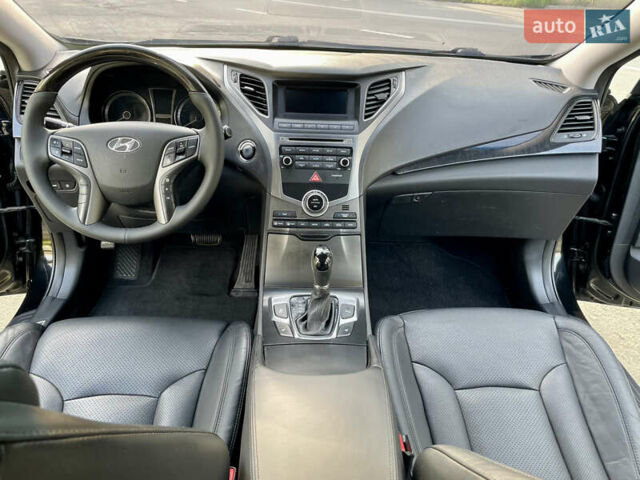Черный Хендай Грандер, объемом двигателя 3 л и пробегом 190 тыс. км за 12300 $, фото 10 на Automoto.ua