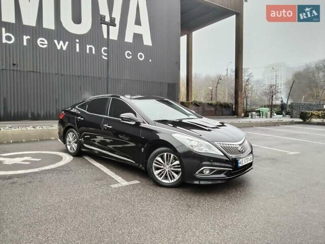 Чорний Хендай Грандер, об'ємом двигуна 3 л та пробігом 234 тис. км за 11100 $, фото 4 на Automoto.ua