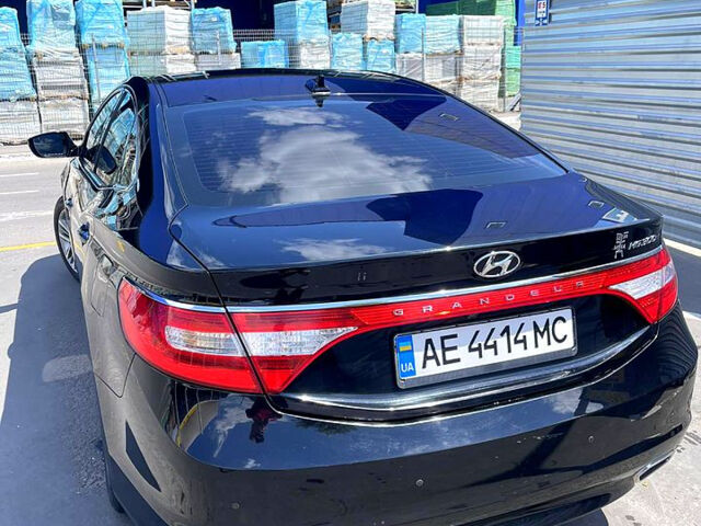 Чорний Хендай Грандер, об'ємом двигуна 3 л та пробігом 216 тис. км за 11500 $, фото 11 на Automoto.ua