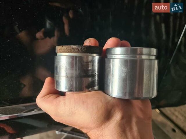 Черный Хендай Грандер, объемом двигателя 3 л и пробегом 270 тыс. км за 13000 $, фото 50 на Automoto.ua