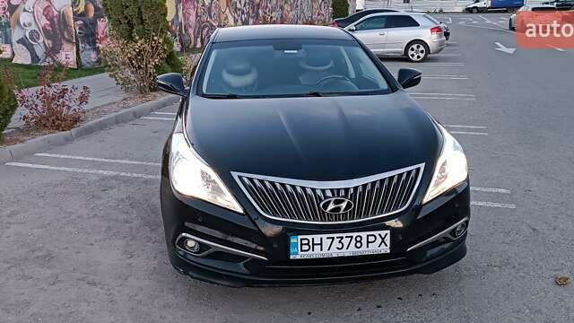 Черный Хендай Грандер, объемом двигателя 3 л и пробегом 270 тыс. км за 13000 $, фото 2 на Automoto.ua