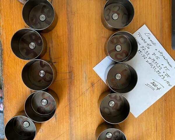 Черный Хендай Грандер, объемом двигателя 3 л и пробегом 270 тыс. км за 13000 $, фото 31 на Automoto.ua