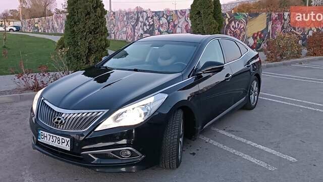 Черный Хендай Грандер, объемом двигателя 3 л и пробегом 270 тыс. км за 13000 $, фото 1 на Automoto.ua