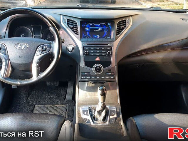 Черный Хендай Грандер, объемом двигателя 3 л и пробегом 240 тыс. км за 13000 $, фото 6 на Automoto.ua
