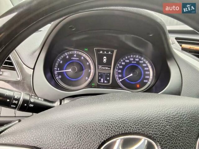 Чорний Хендай Грандер, об'ємом двигуна 3 л та пробігом 234 тис. км за 11100 $, фото 28 на Automoto.ua