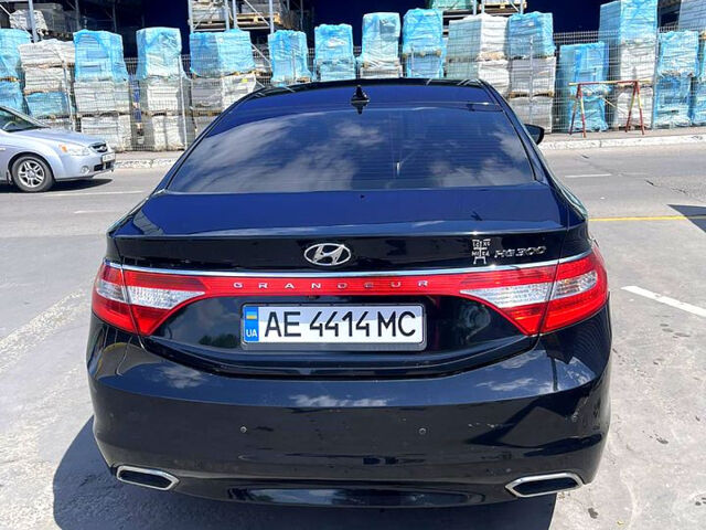 Чорний Хендай Грандер, об'ємом двигуна 3 л та пробігом 216 тис. км за 11500 $, фото 7 на Automoto.ua