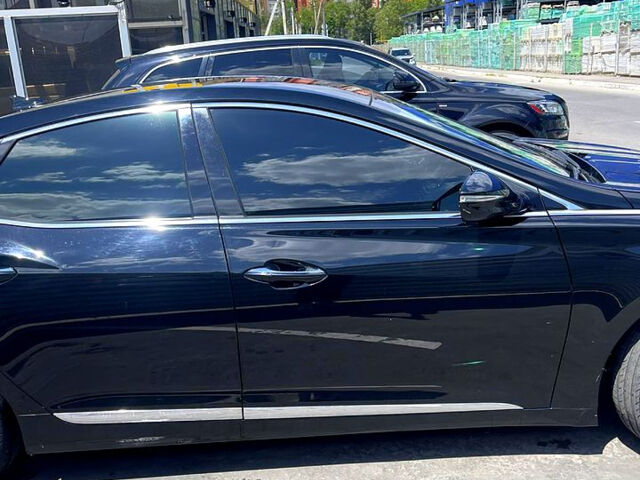 Чорний Хендай Грандер, об'ємом двигуна 3 л та пробігом 216 тис. км за 11500 $, фото 6 на Automoto.ua