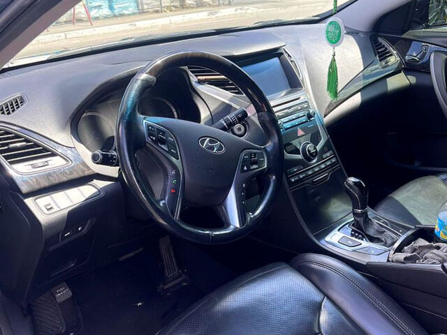 Чорний Хендай Грандер, об'ємом двигуна 3 л та пробігом 216 тис. км за 11500 $, фото 9 на Automoto.ua