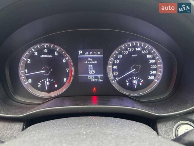 Чорний Хендай Грандер, об'ємом двигуна 3 л та пробігом 233 тис. км за 16990 $, фото 20 на Automoto.ua