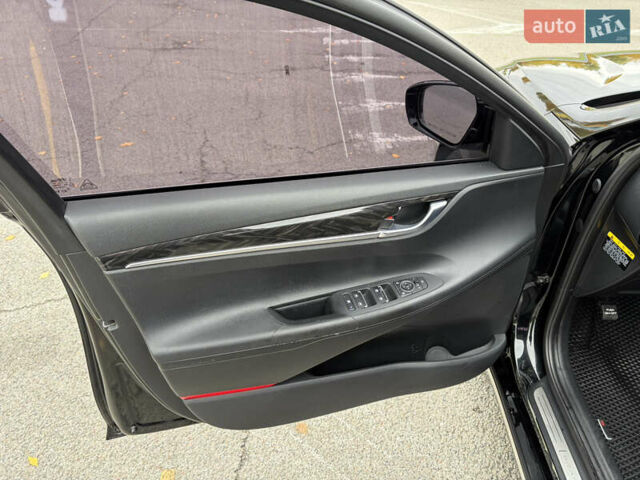 Черный Хендай Грандер, объемом двигателя 2.99 л и пробегом 299 тыс. км за 16500 $, фото 15 на Automoto.ua