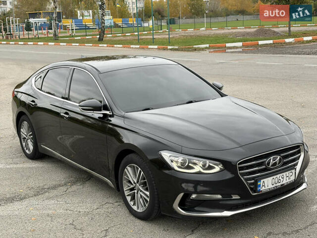 Черный Хендай Грандер, объемом двигателя 2.99 л и пробегом 299 тыс. км за 16500 $, фото 3 на Automoto.ua