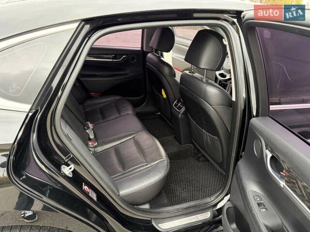 Черный Хендай Грандер, объемом двигателя 2.99 л и пробегом 299 тыс. км за 16500 $, фото 18 на Automoto.ua