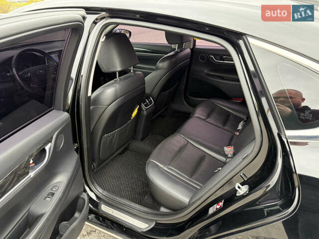 Черный Хендай Грандер, объемом двигателя 2.99 л и пробегом 299 тыс. км за 16500 $, фото 16 на Automoto.ua