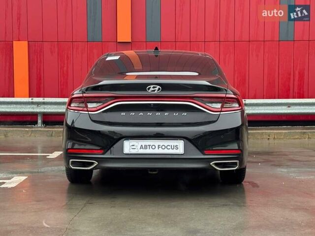 Чорний Хендай Грандер, об'ємом двигуна 3 л та пробігом 233 тис. км за 16990 $, фото 6 на Automoto.ua