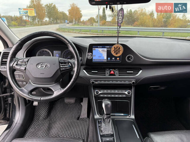 Черный Хендай Грандер, объемом двигателя 2.99 л и пробегом 299 тыс. км за 16500 $, фото 21 на Automoto.ua