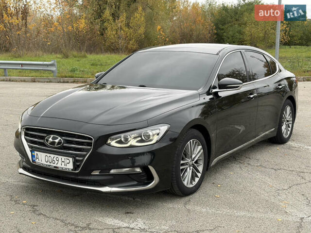 Черный Хендай Грандер, объемом двигателя 2.99 л и пробегом 299 тыс. км за 16500 $, фото 1 на Automoto.ua