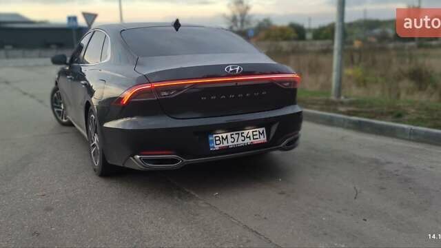 Черный Хендай Грандер, объемом двигателя 3 л и пробегом 177 тыс. км за 24950 $, фото 3 на Automoto.ua