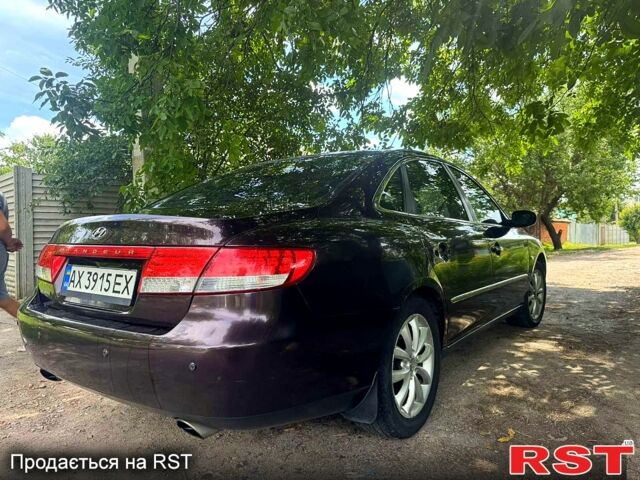 Коричневый Хендай Грандер, объемом двигателя 3.3 л и пробегом 275 тыс. км за 5500 $, фото 11 на Automoto.ua