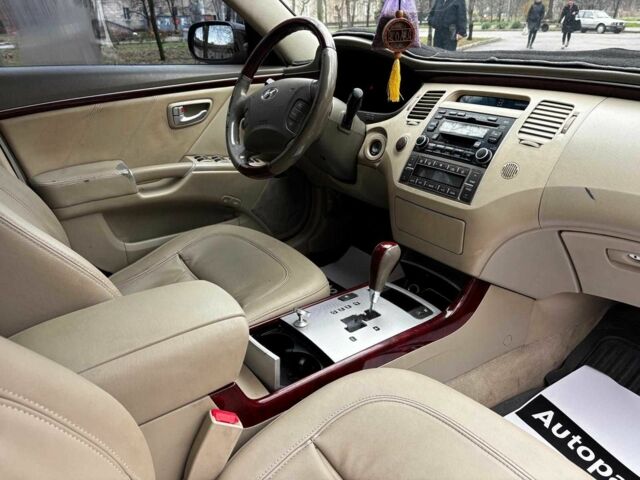 Красный Хендай Грандер, объемом двигателя 3.3 л и пробегом 246 тыс. км за 5990 $, фото 15 на Automoto.ua