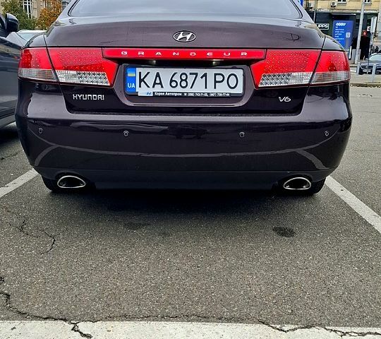 Червоний Хендай Грандер, об'ємом двигуна 3.3 л та пробігом 280 тис. км за 6500 $, фото 1 на Automoto.ua