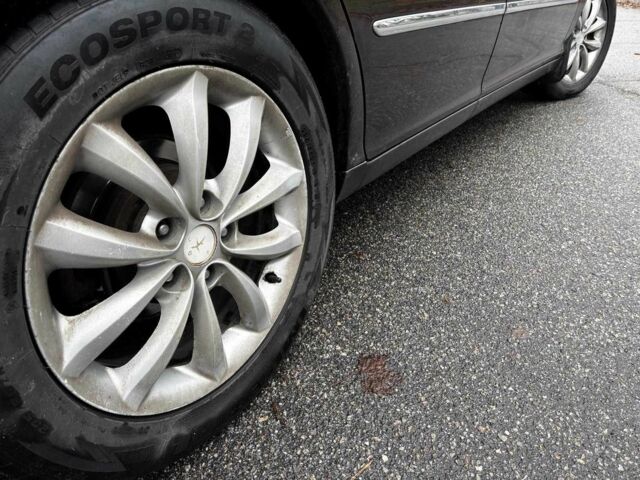 Красный Хендай Грандер, объемом двигателя 3.3 л и пробегом 246 тыс. км за 5990 $, фото 9 на Automoto.ua