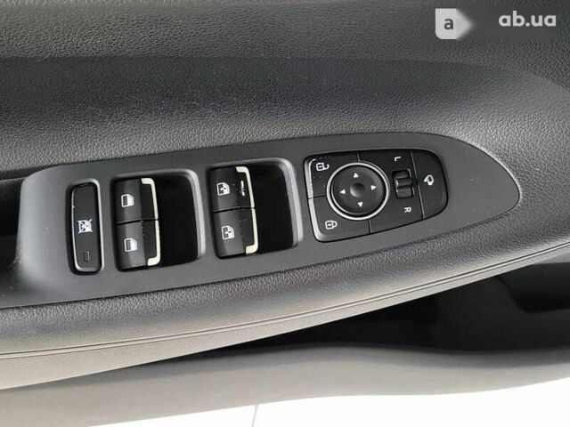 Хендай Грандер 2017 у Києві на Automoto.ua Хендай Грандер, об'ємом двигуна 3 л та пробігом 189 тис. км за 18900 $, фото 10 на Automoto.ua