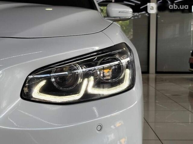 Хендай Грандер 2017 у Києві на Automoto.ua Хендай Грандер, об'ємом двигуна 3 л та пробігом 189 тис. км за 18900 $, фото 6 на Automoto.ua