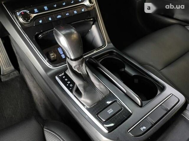 Хендай Грандер 2017 у Києві на Automoto.ua Хендай Грандер, об'ємом двигуна 3 л та пробігом 189 тис. км за 18900 $, фото 17 на Automoto.ua