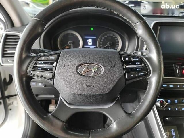 Хендай Грандер 2017 у Києві на Automoto.ua Хендай Грандер, об'ємом двигуна 3 л та пробігом 189 тис. км за 18900 $, фото 13 на Automoto.ua