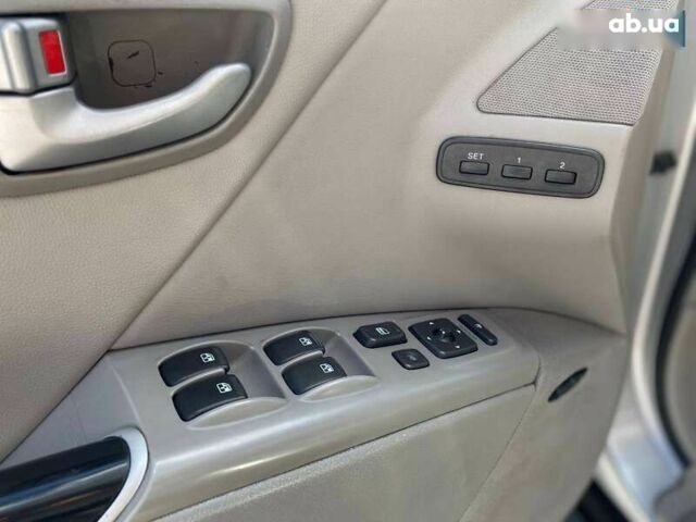 Хендай Грандер, объемом двигателя 0 л и пробегом 237 тыс. км за 5290 $, фото 15 на Automoto.ua