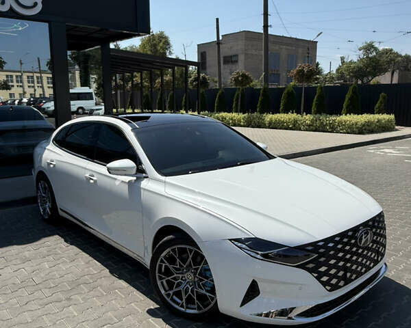 Хендай Грандер, объемом двигателя 2.5 л и пробегом 14 тыс. км за 29500 $, фото 10 на Automoto.ua