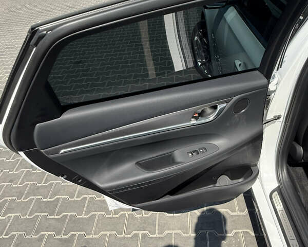 Хендай Грандер, объемом двигателя 2.5 л и пробегом 14 тыс. км за 29500 $, фото 19 на Automoto.ua