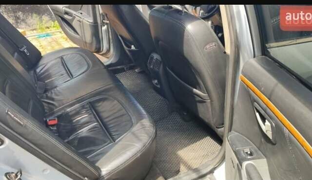 Серый Хендай Грандер, объемом двигателя 3.34 л и пробегом 300 тыс. км за 4600 $, фото 8 на Automoto.ua