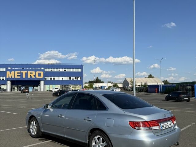 Серый Хендай Грандер, объемом двигателя 3.3 л и пробегом 250 тыс. км за 4999 $, фото 17 на Automoto.ua