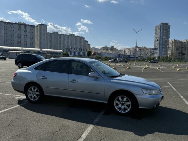 Серый Хендай Грандер, объемом двигателя 3.3 л и пробегом 250 тыс. км за 4999 $, фото 8 на Automoto.ua